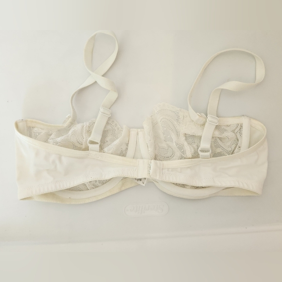 Jockey Lace bra 36C - Picture 2 of 5